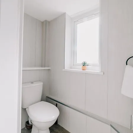 Vakantiehuis Homely, Close By, Fast Wifi Contractors Family, Garden *