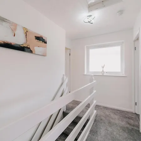 Vakantiehuis Homely, Close By, Fast Wifi Contractors Family, Garden